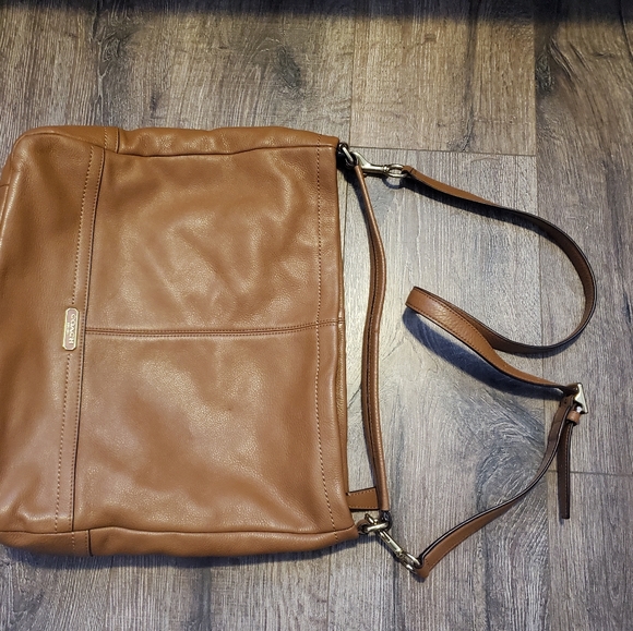 Coach Shoulder Bag - Picture 2 of 10